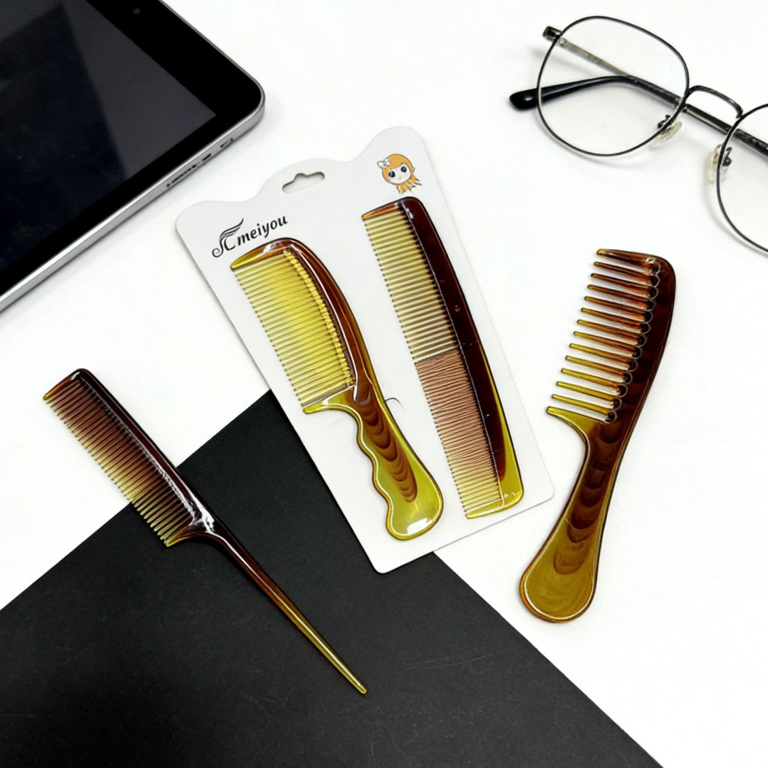 High-End Hairdressing Comb Set in Amber Color, Four-Piece Set, Popular Export Comb Set, Comb for Smoothing and Styling Straight Hair