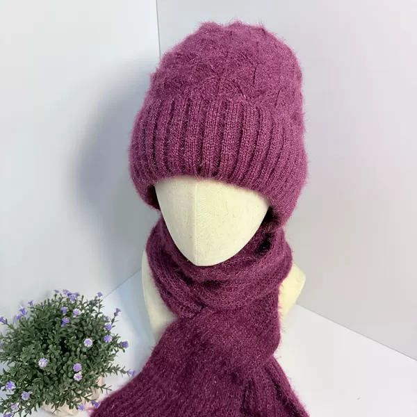 Factory direct hat and scarf combo, winter warm fleece-lined windproof ear-protecting knitted hat for cycling