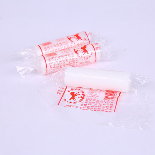 High-quality domestic products facial oil horse oil stick oil mouth oil classic old-fashioned hand care anti-dry cracking hand cream