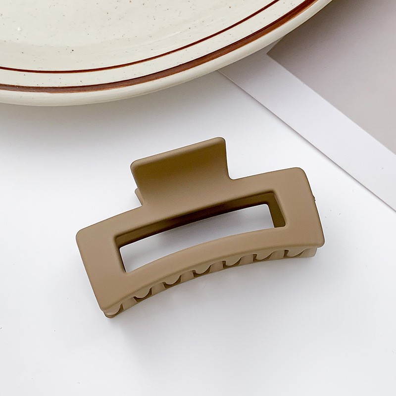 新しいヘアクリップ、大きなスクエアレターグリップ、ファッショナブルなヘアアクセサリー、卸売シャーククリップ、工場直販、幾何学的要素