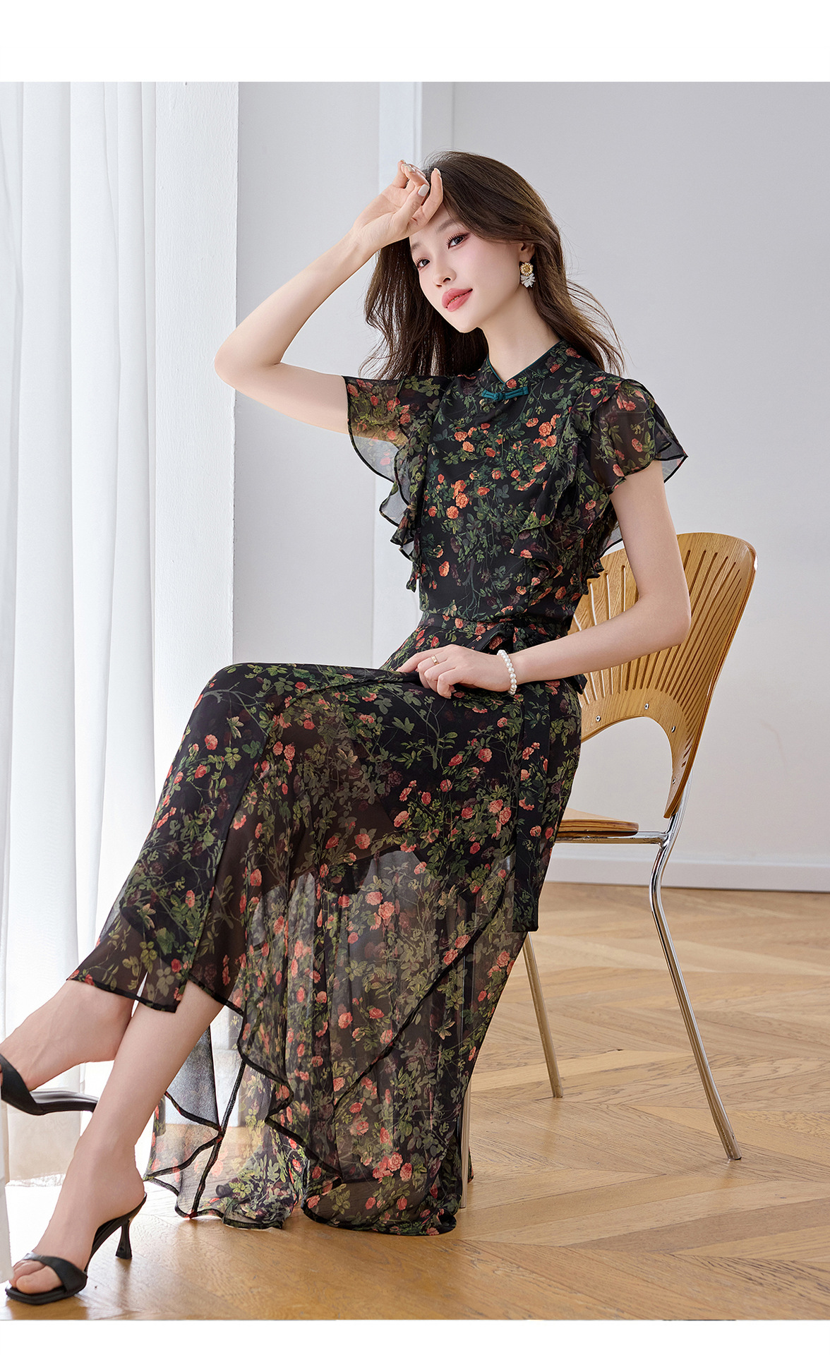 Đầm maxi nữ thắt eo họa tiết hoa nhí hai dây mặc hai kiểu Z5718 — Hoa đỏ, Chấm tròn chi tiết 24