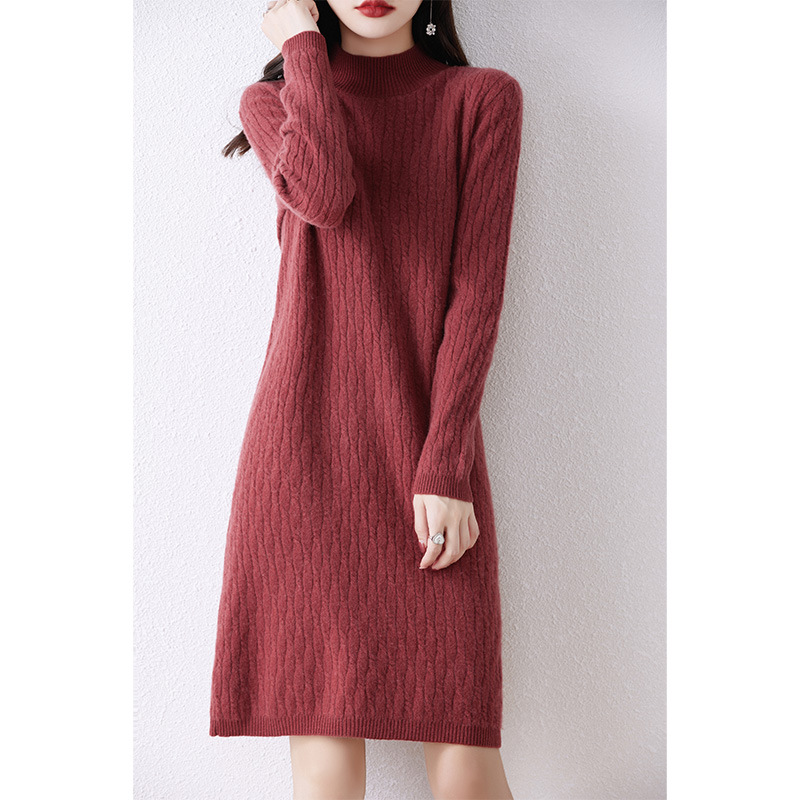 Demi-season long woolen sweater