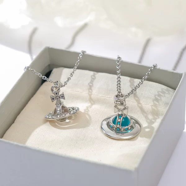 High Version ~ Stereo Saturn Glass Ball Orb Necklace Sweater Chain Accessible Luxury Niche High-End Clavicle Chain