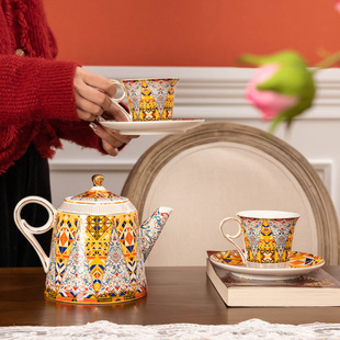 Court wind light extravagant gold flowers and grass tea set Mediterranean reverie teapot coffee cup saucer afternoon tea