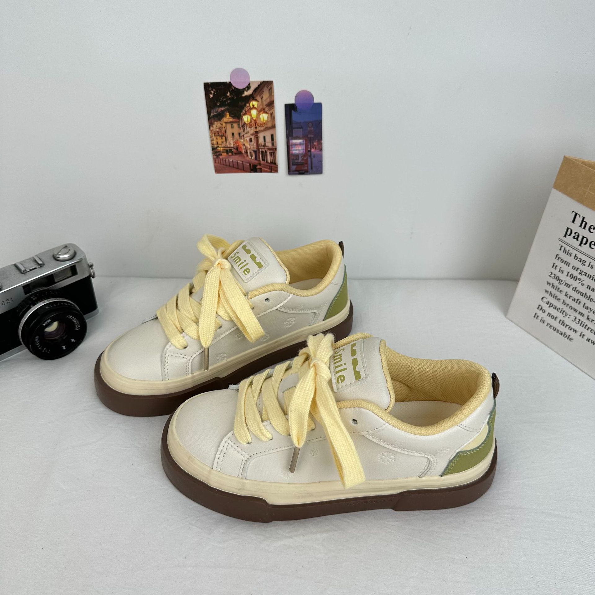 Yuanbo2025 primavera nuevos zapatos de lona de estudiantes mujeres versátiles nichos coreanos zapatos de cuero blanco zapatos image 4