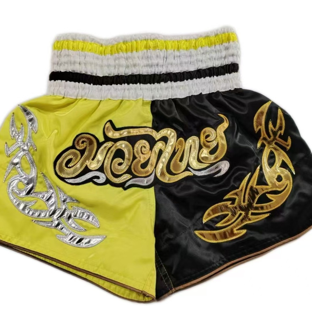 Color-blocked boxing shorts for combat training and sports