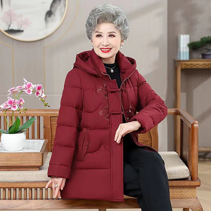 中老年妈妈绣花秋冬加绒厚外套老年人冬装女奶奶短款显气质棉服