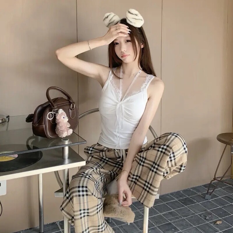 Autumn and Winter Pure Desire Spice Girl Lace Halter Camisole Women's Long Sleeve Warm Slim Look Slim fleece-lined Top with Chest Pad