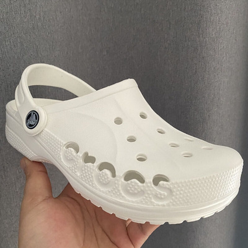 Crocs Clogs 2026 Summer New Model for Men and Women, Couple's Outdoor Closed-Toe Lightweight Beach Sandals for Women