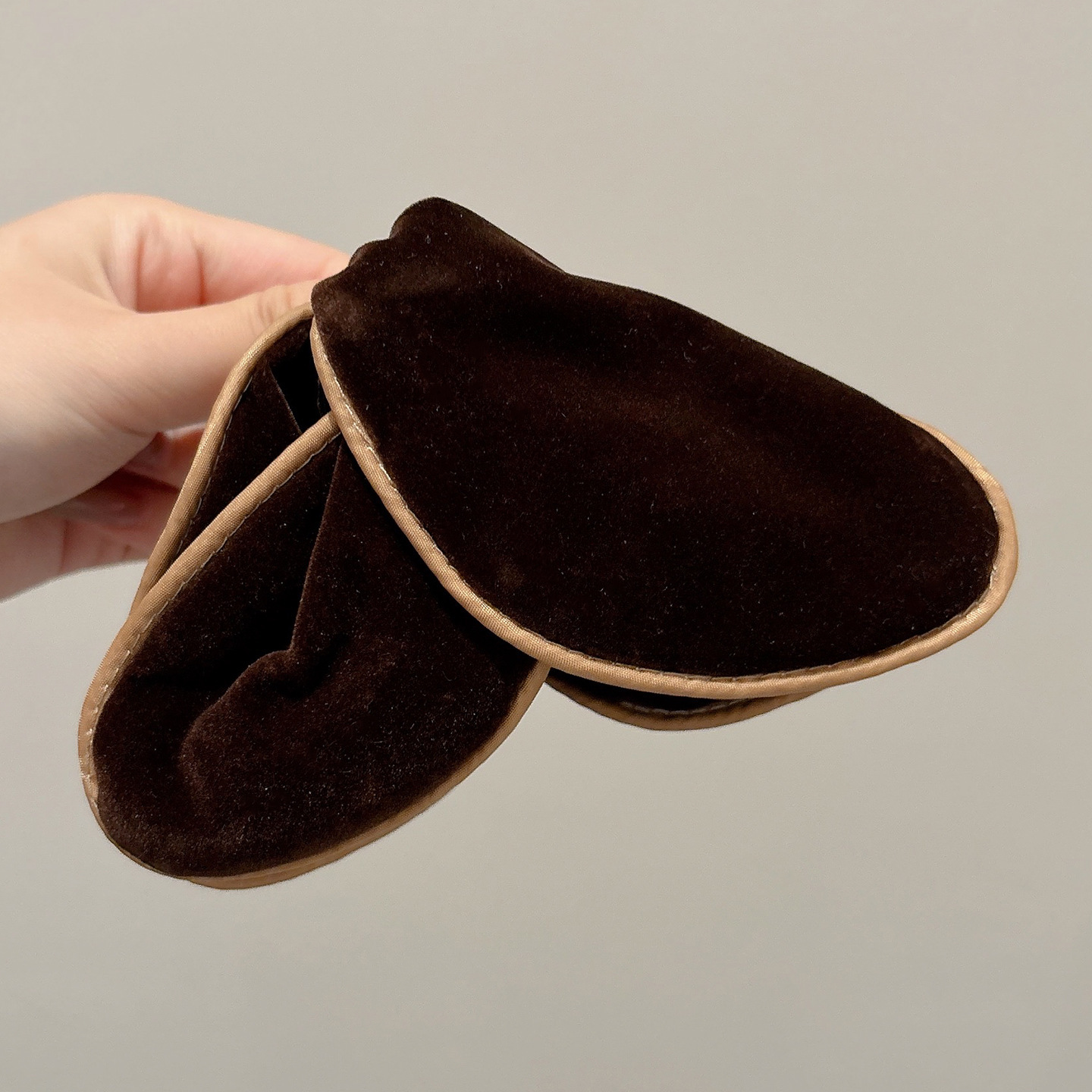 Elegante retrógrado leopardo triángulo clip de agarre mujer 2025 nuevo clip de cabello de cabeza de tiburón clip de cabello adornamiento para el cabello