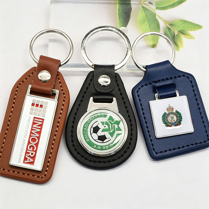 Metal leather keychain with car logo, PU leather creative keyring, business gift pendant, customizable Metal leather keychain with car logo, PU leather creative keyring, business gift pendant, customizable
