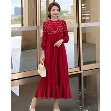 宴会红色连衣裙中老年女装新款春妈妈衣服婚宴礼服褶皱宽松裙子女