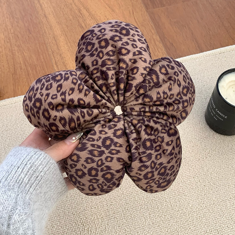 Otoño y invierno nuevo patrón de leopardo flor de algodón anillo de cabello femenino de alto nivel detrás de la cabeza flor temperamento bola de cabello adornos de cabello