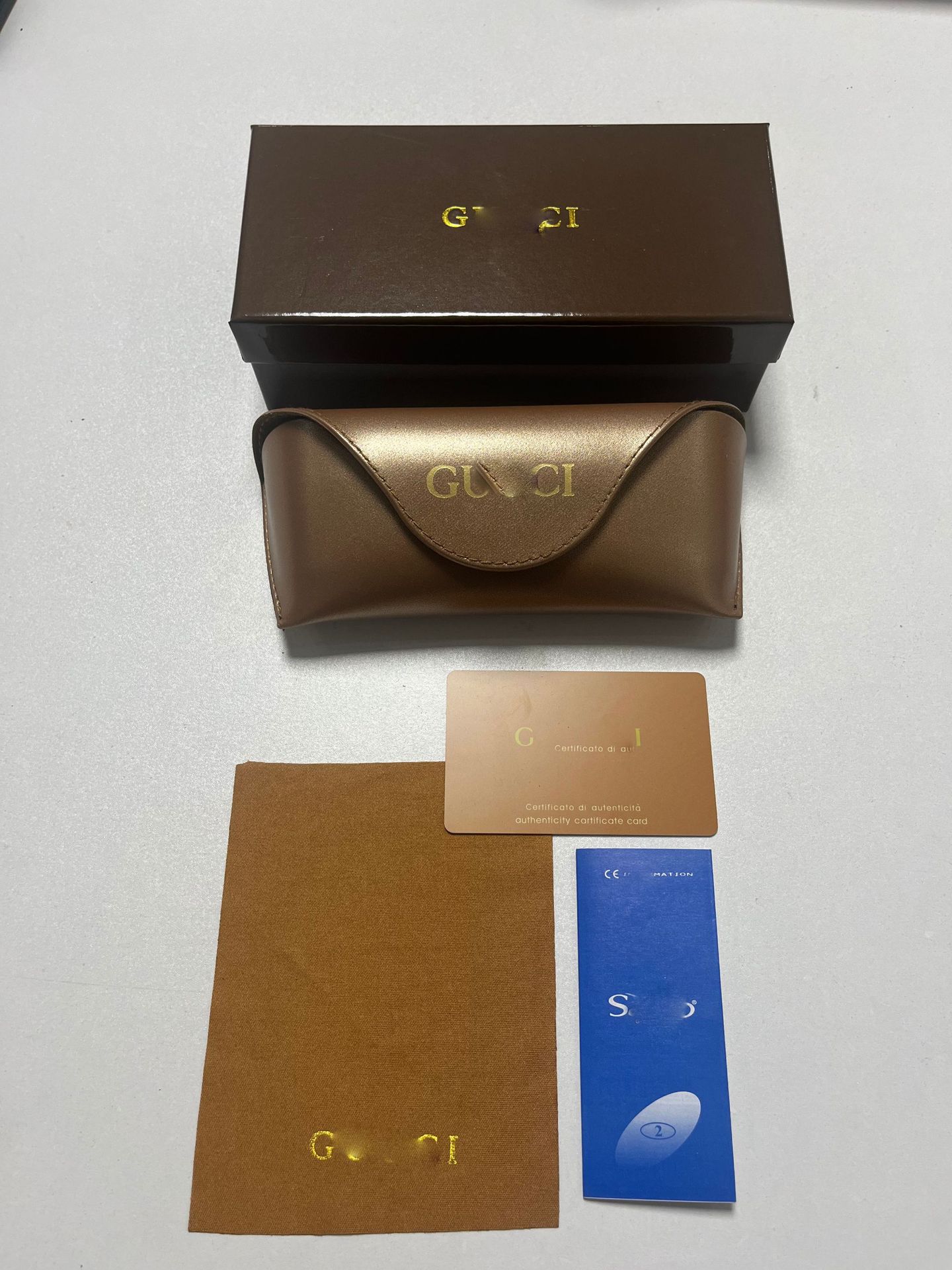 Inventario al por mayor nueva caja de gafas de alta calidad, caja de gafas de sol de alta gama, caja de gafas de sol, caja de paquete completa