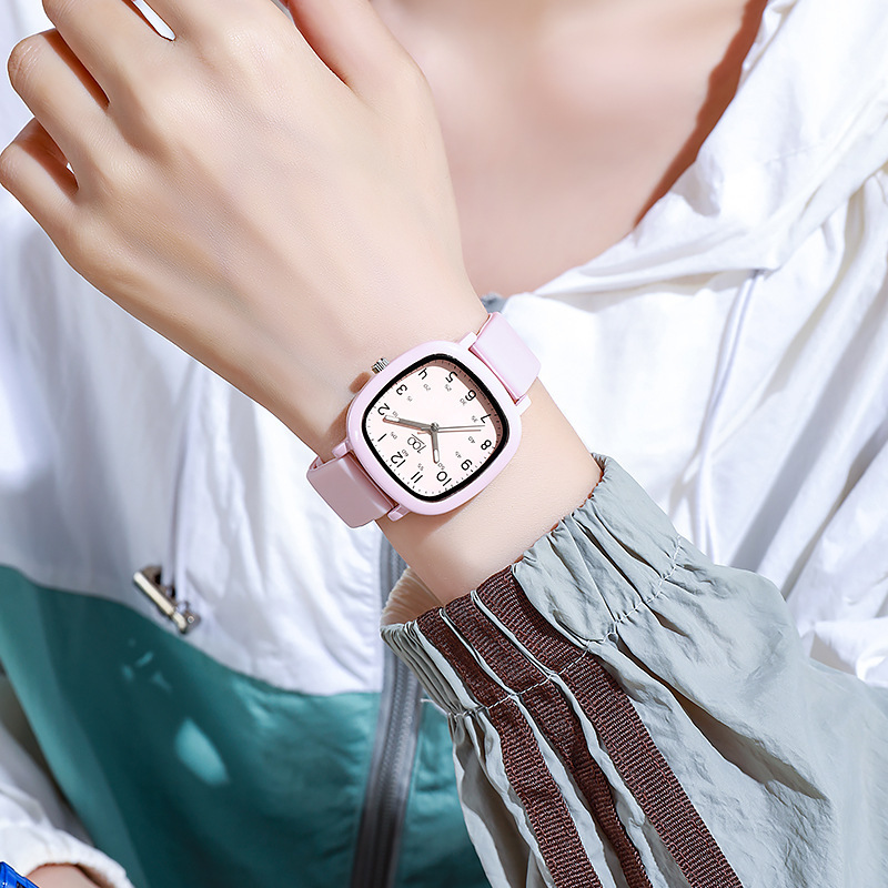 College Style Square Quartz Watch Retro Fashion Casual Ins Junior High School Student Party Elegant Simple and High-Looking