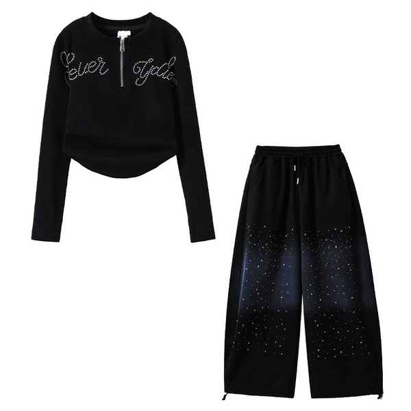 Long-sleeve, black trousers with zipper