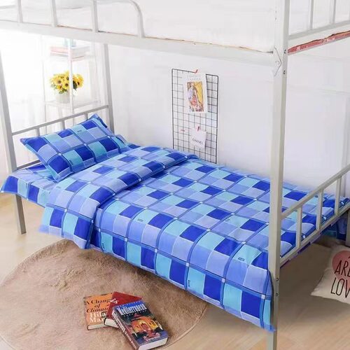Factory Wholesale Student Three-Piece Bedding Set Including Sheets, Comforter Cover, and Pillowcase, Unit Dormitory Grid Bedding Set