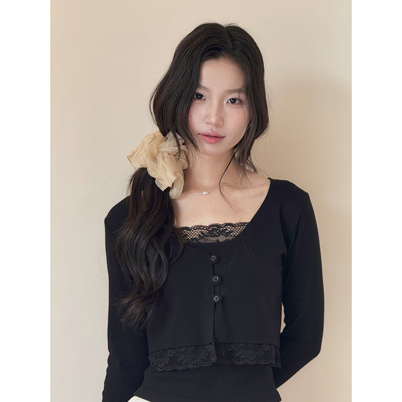 【蔷薇之语 过渡季2件套】歌铭V领蕾丝花边小衫女+吊带背心Y2819F