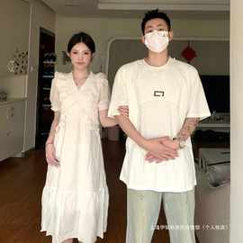 小众设计感情侣装夏季韩版短袖t恤男白月光连衣裙法式一裙一衣潮