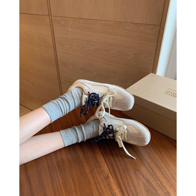 Versión de piel de vaca ~ Su Yinyin en el mismo estilo realce retro pato mandarín cordones de zapatos casuales deportes zapatos de entrenamiento alemán zapatos de mujer Forrest Gump