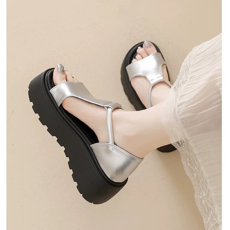 Las sandalias de verano para mujeres 2026 nuevas sandalias casuales con suela gruesa, sandalias romanas de moda.
