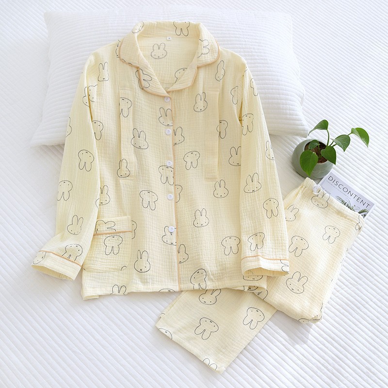 ZHY 베이지 토끼 크레이프 감금복