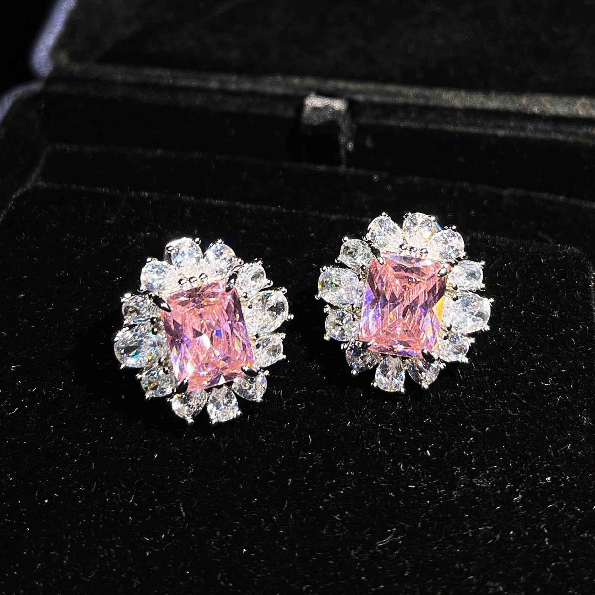 Color Treasure Set Ascher Yellow Diamond Topaz Blue Argyle Pink Square Diamond Ring Earrings Pendant display picture 37