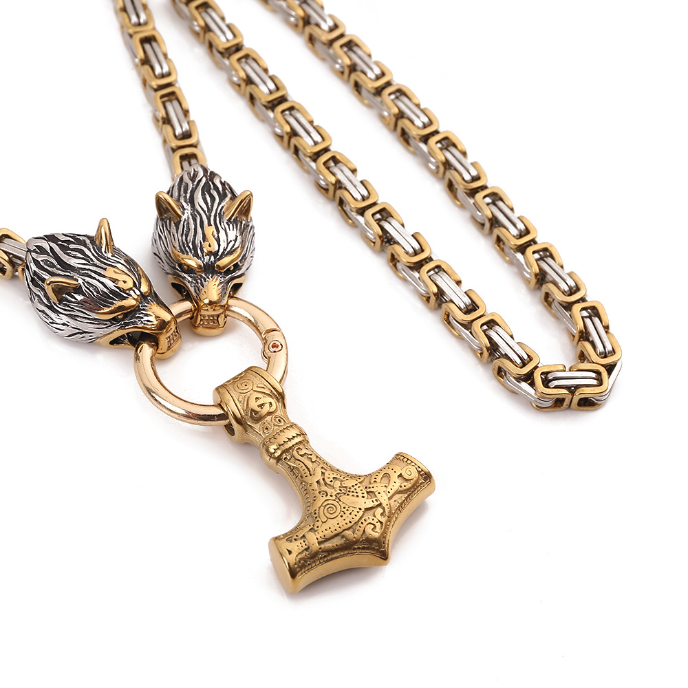 Los 40CM con el martillo de oro