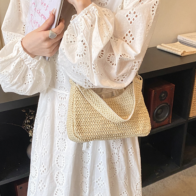 Cross-Border Spring Hand-Woven Crescent Bag For Women 2026 New Single Shoulder Crossbody Straw Bag Beach Vacation Bag - Thumbnail 3