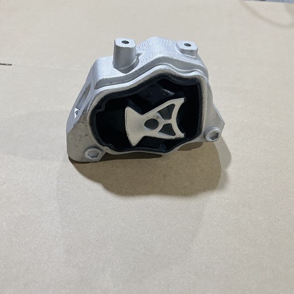 Suitable for Land Rover Freelander Evoque Engine Mount Lr039527 Lr032311 J9C1378
