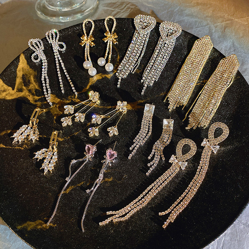 925 silver needle exquisite full diamond long tassel earrings for women ins trendy light luxury niche high-grade online popular earrings 925 silver needle exquisite full diamond long tassel earrings for women ins trendy light luxury niche high-grade online popular earrings