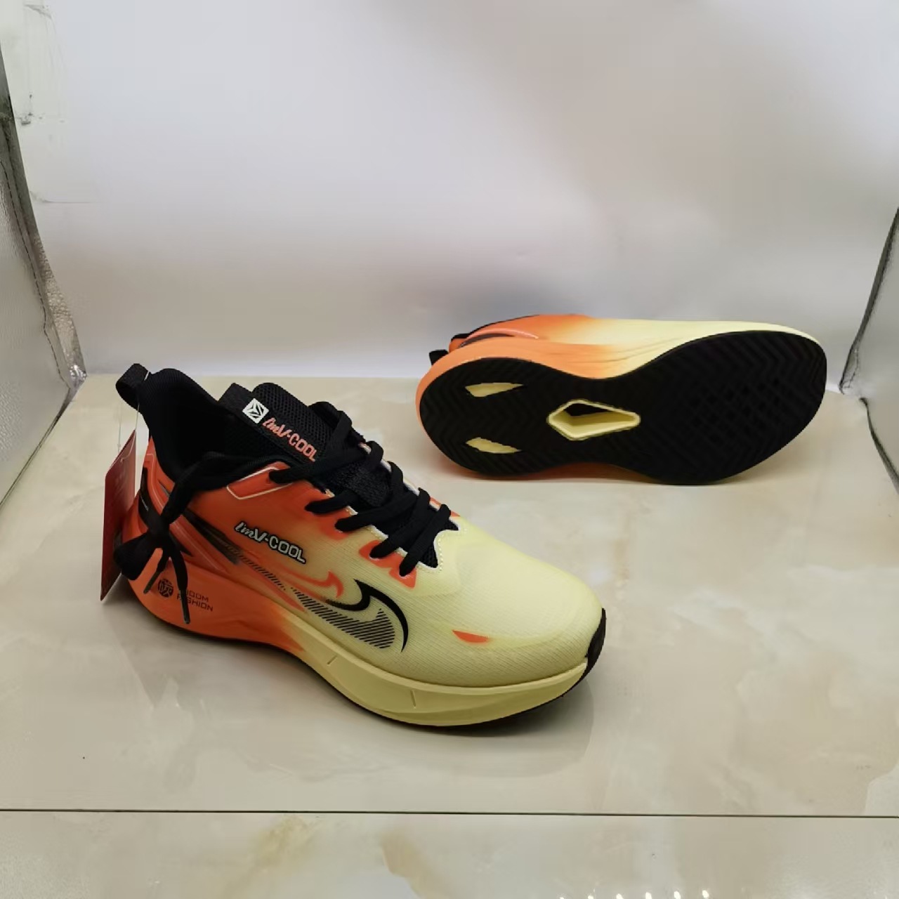 Fujian zapatos de otoño de 2025, nuevos zapatos escolares de tamaño grande, zapatos de carrera clásicos, zapatos de baloncesto deportivos de estudiantes