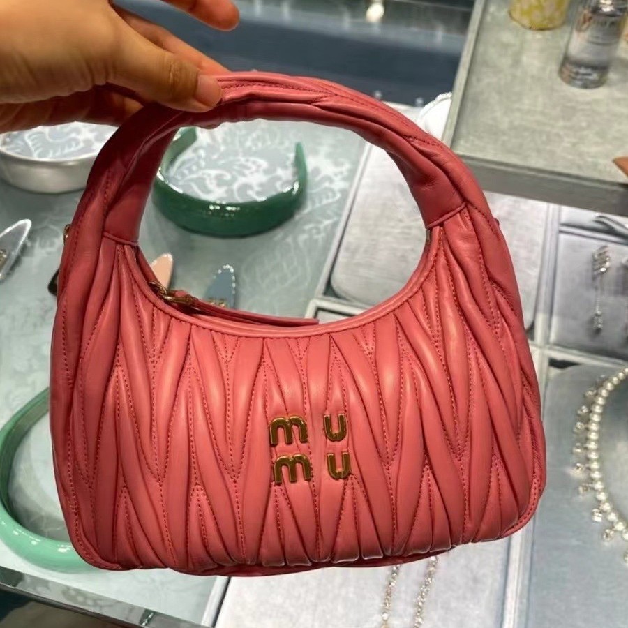 El mismo bolso de nubes plisadas de la casa de miu, la moda lingge embroidery Wire dumplings, bolso de mano, bolso de hombro único, bolso de Hobe transfronterizo