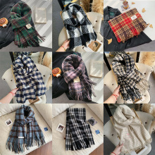 新款围巾女冬季韩版氛围感学生仿羊绒格子保暖加厚情侣围脖批发
