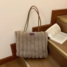 ����Ů2025�ﶬ�¿�ë�q���ذ��ɐ�����ëë���ٴ�ͨ�چμ�Ů����