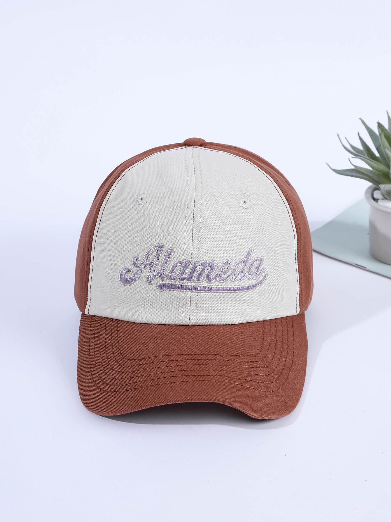 Sombrero para mujer primavera y verano nuevo ala ancha cara-mirando pequeña gorra de pico estilo coreano pareja a juego de colores carta de moda gorra de béisbol superior suave