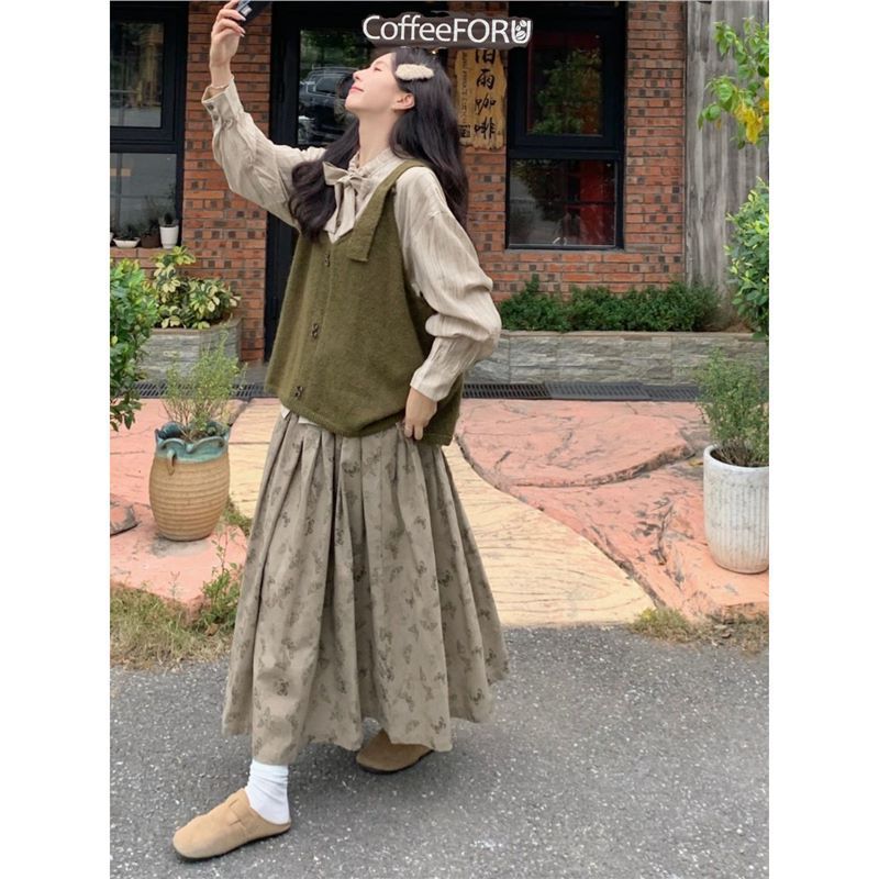 系带长袖衬衫叠穿针织马甲背心毛衣两件套女秋冬印花半身长裙套装|undefined