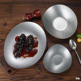 复古不锈钢椭圆盘304日式小吃碗凉菜碗意面盘子沙拉碗烧烤盘饭盘