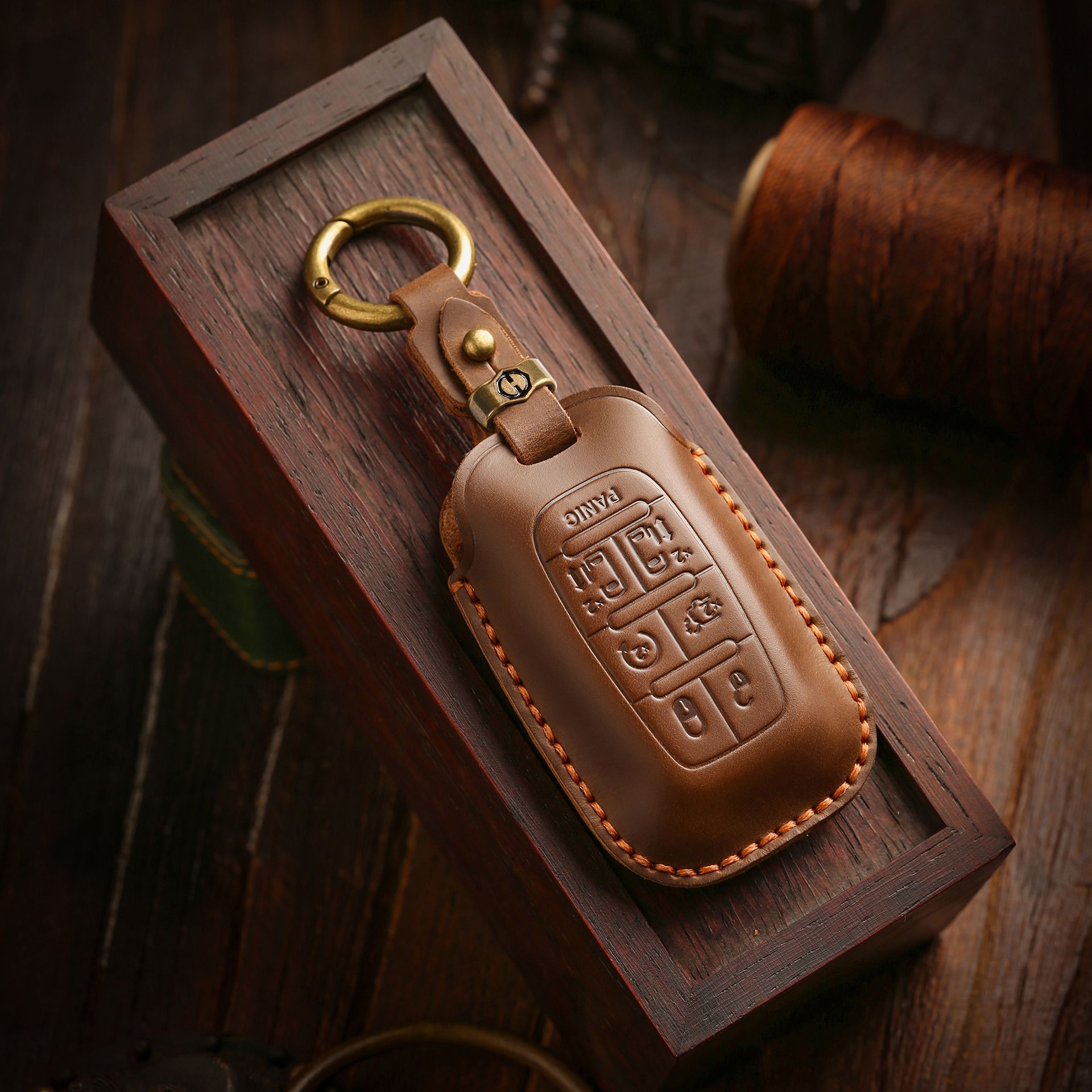 复古钥匙套适用于凯卡迪拉克汽车xt5/xt4/xt6手工真皮钥匙包扣