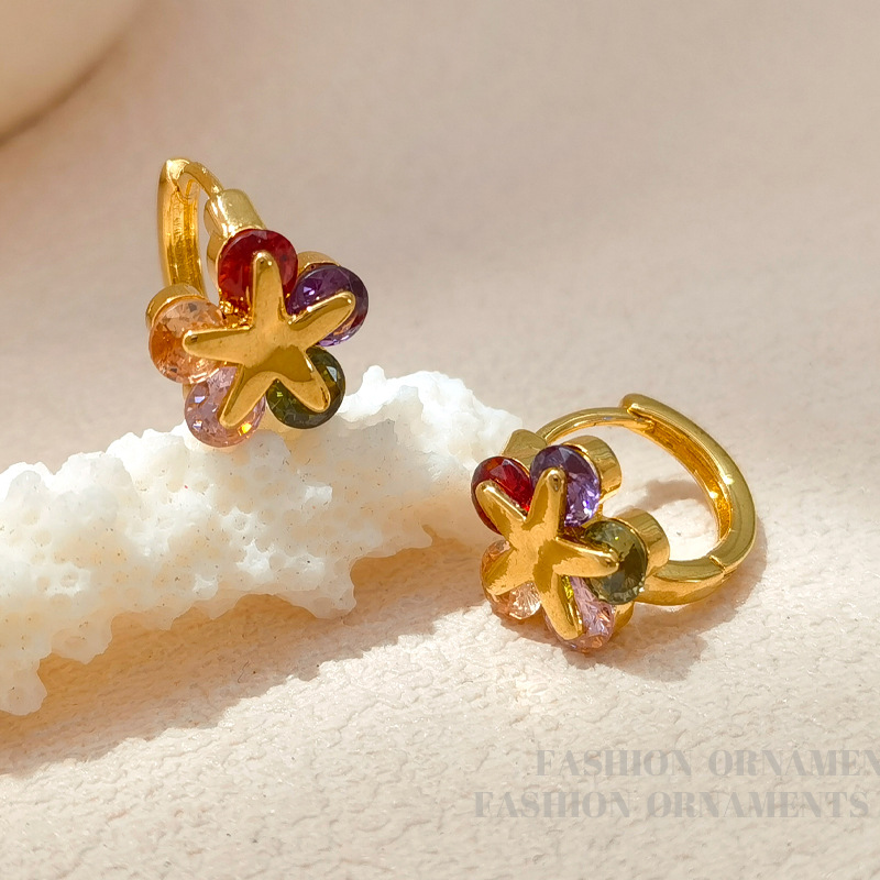 Copper elegant fashionable earrings with zircon