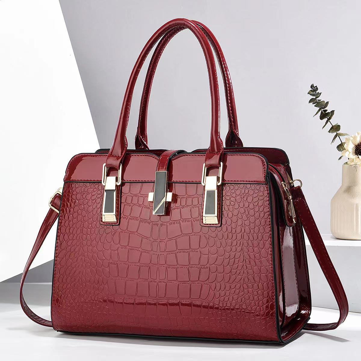 Fabricantes de comercio exterior damas atmósfera damas mochila de moda bolso nuevo paquete de madre universal verano hombro único 2025