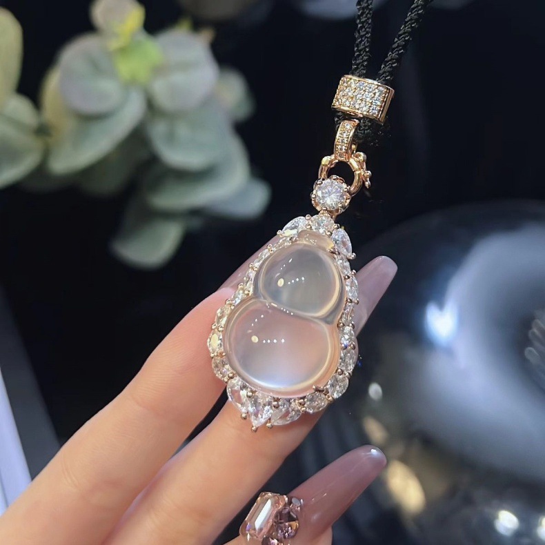 Mặt dây chuyền vòng cổ chalcedony bầu đá cao tự nhiên kiểu mới 2024 Fuluhao dát phong cách Trung Quốc mới — Bạc (bạc s925), Vàng 14k, Bạch kim, Vàng hồng chi tiết 7