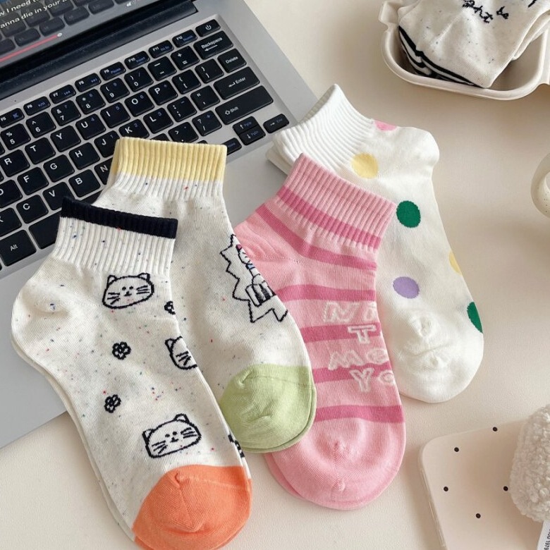 Mekki Zhuji Socks Women's Spring and Summer Cartoon Cute Women's Socks Idea Yarn Casual Socks Cotton Sweat-Absorbent and Breathable