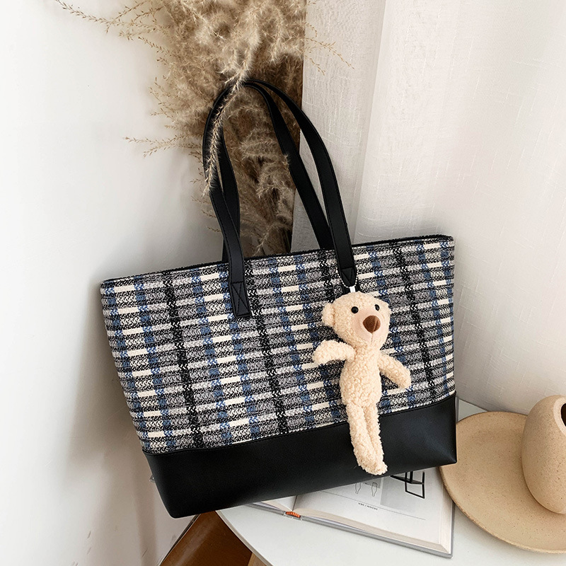 包包女2021春季新款时尚休闲潮流大容量帆布单肩包韩版小熊托特包