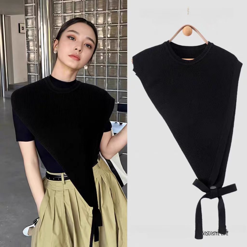 2024 Autumn and Winter New Women's Shoulder Shoulder High-end Retro Niche Design Triangle Knitted Shawl Stacked Vest