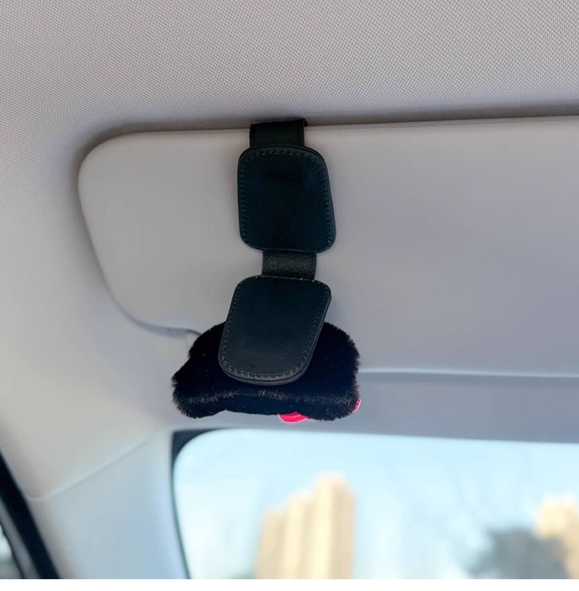 Car Glasses Clip, Car Sunglasses Clip, Sunglasses Storage Sun Visor, Magnetic Suction, Cute, Senior Women