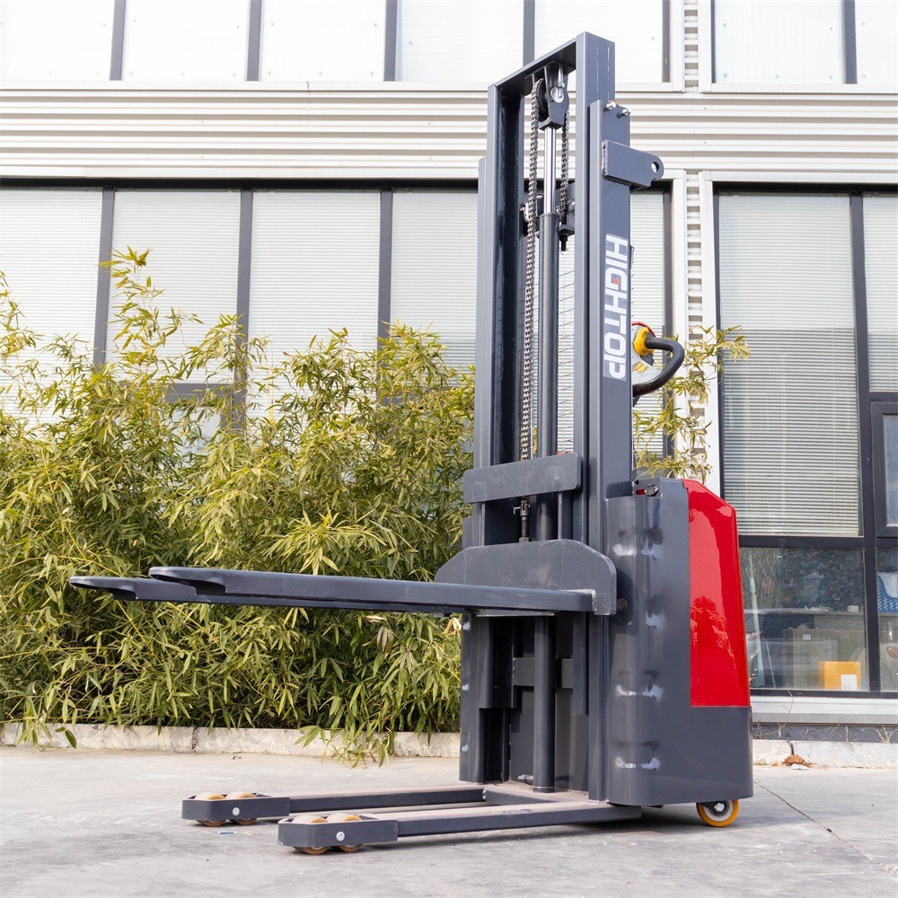 出口南美1.5吨电动叉车 仓库堆垛叉装车 批发电动自动搬运堆高车