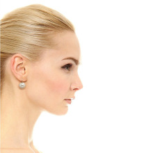 ������h�����������Ů�W���r�Џ͹��~���僲���ɫ�Ʒ���l