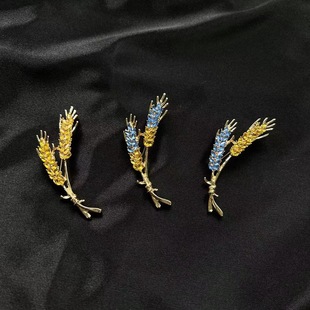 Korean-style high-grade exquisite small crystal wheat brooch high-end sense suit coat clothing corsage pin accessories