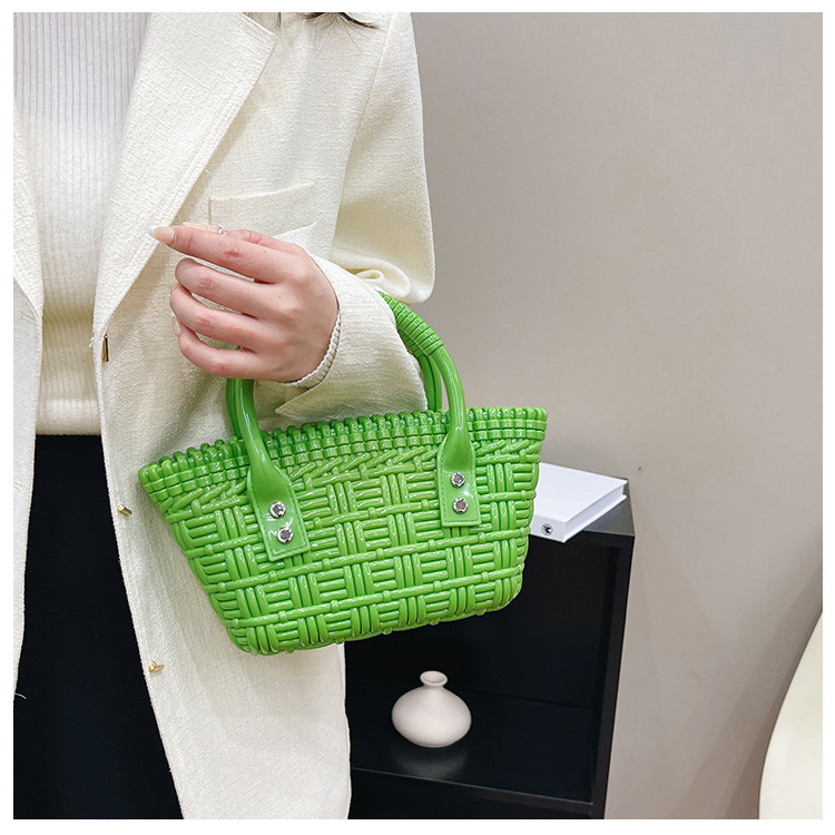 2025 New trendy and versatile crossbody mini vegetable basket jelly bag, fashionable hand-held woven bag, mini tote women's bag undefined